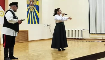 Концерт агитбригады "Звёздный десант" в Чкаловске собрал военнослужащих и ветеранов авиаполка Росгва Концерт агитбригады "Звёздный десант" в Чкаловске собрал военнослужащих и ветеранов авиаполка Росгва