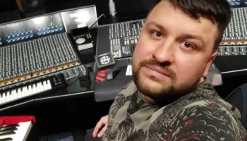 Путь от идеи к хитам: ролевая карта Владимира Алексеенко в современном шоу-бизнесе Путь от идеи к хитам: ролевая карта Владимира Алексеенко в современном шоу-бизнесе