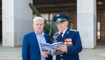 Журналист Игорь Микрюков представил хронику 1418 дней войны
