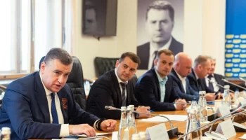 ЛДПР в Госдуме решает проблему с отзывом лицензии у Киви-банка